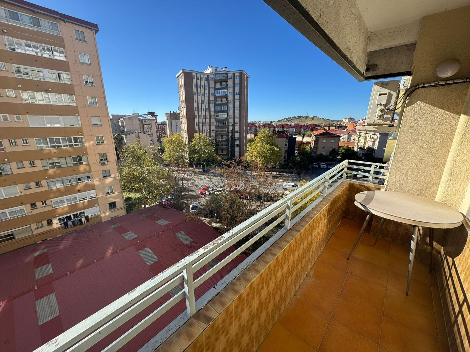 Amplio Piso Estudiantil en el Corazón de Cáceres
