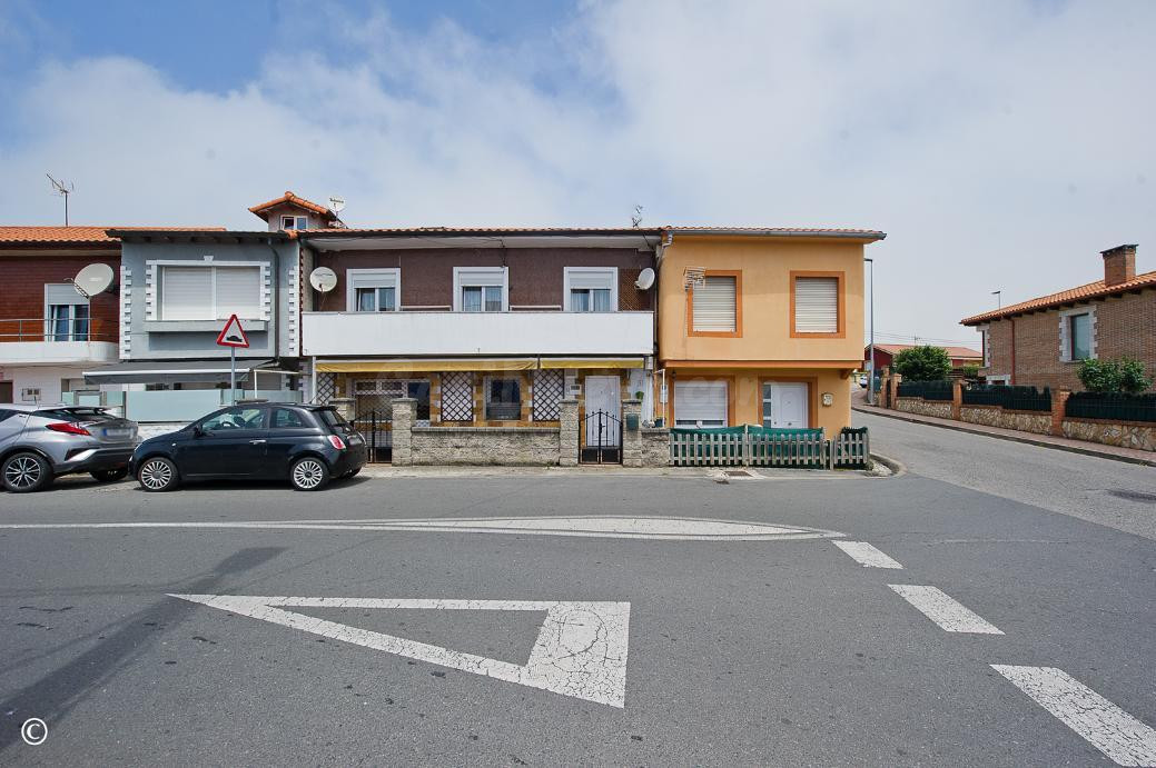 Casa 7 habitaciones 363m² en venta - San roman