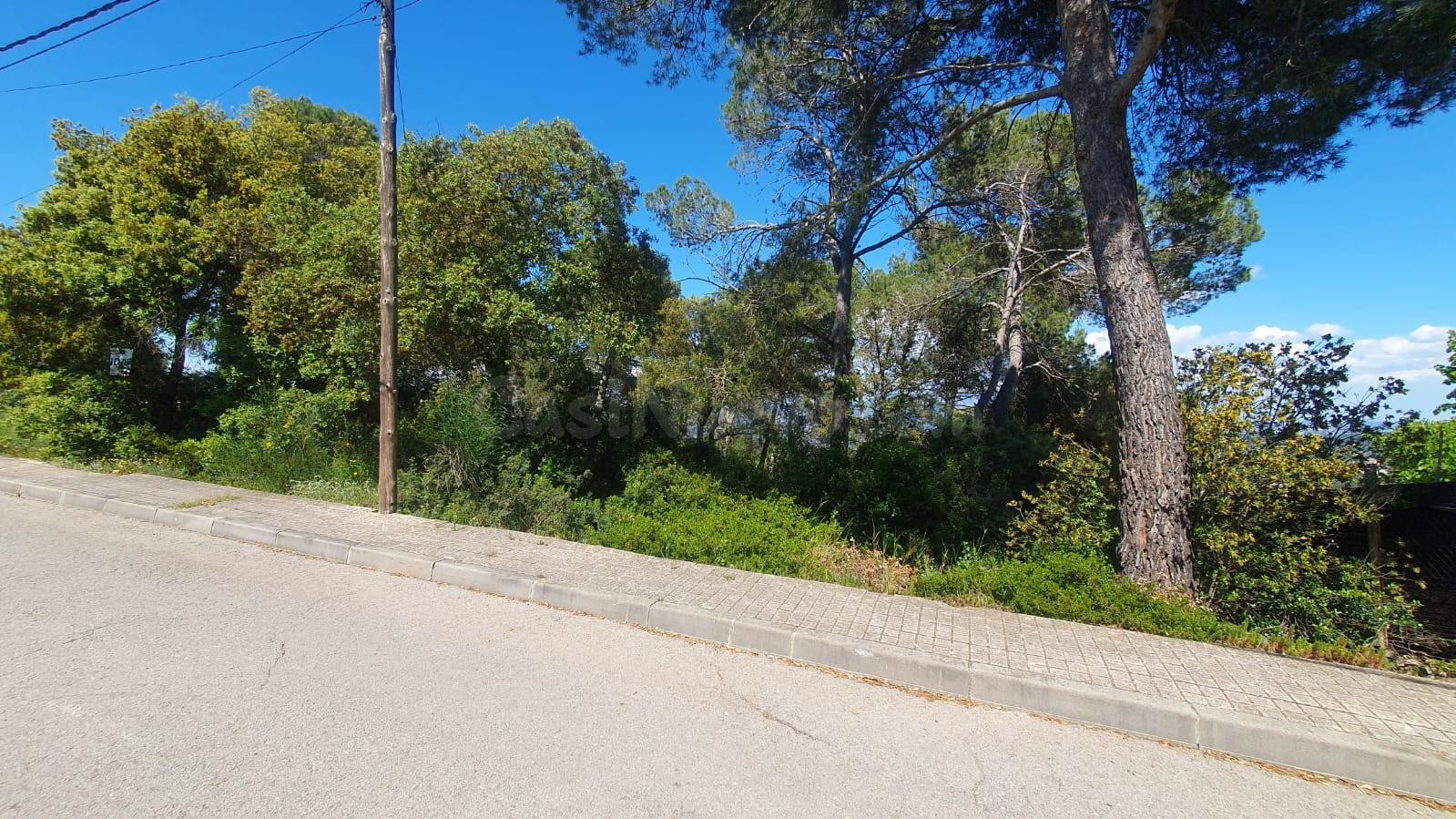 Terreno urbano en venta - Les Pinedes de l´Armengol