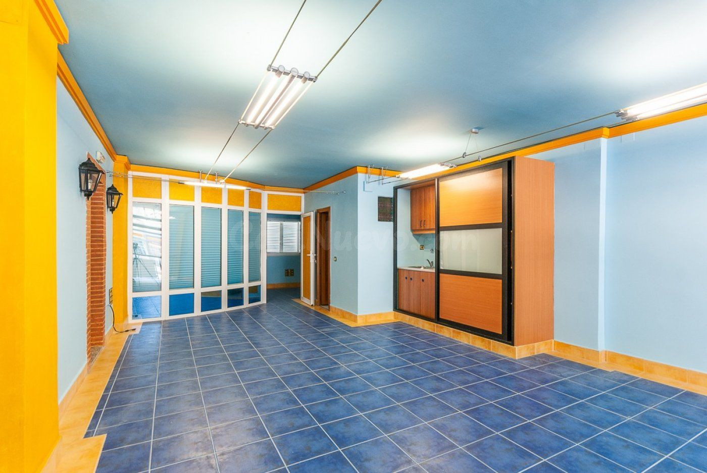 Local comercial 122m² en venta - Cabo Roig