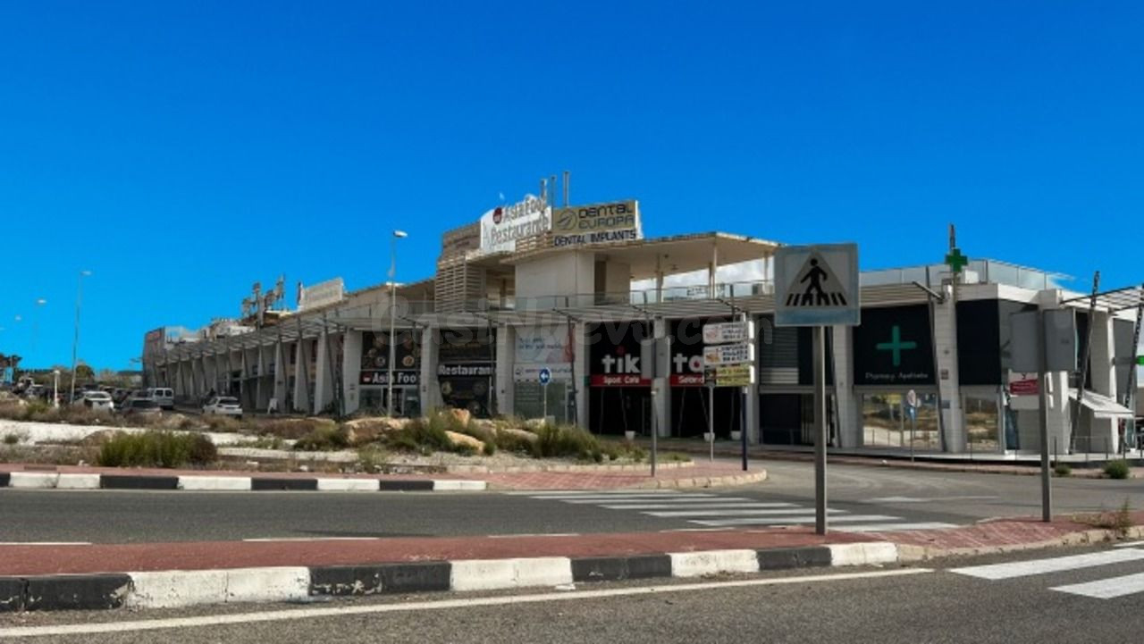 Local comercial en venta - Ciudad Quesada
