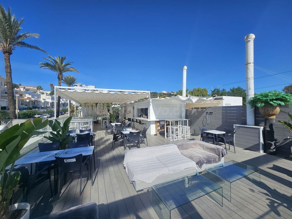 Local comercial 400m² en venta - Puerto de Sotogrande-La Marina
