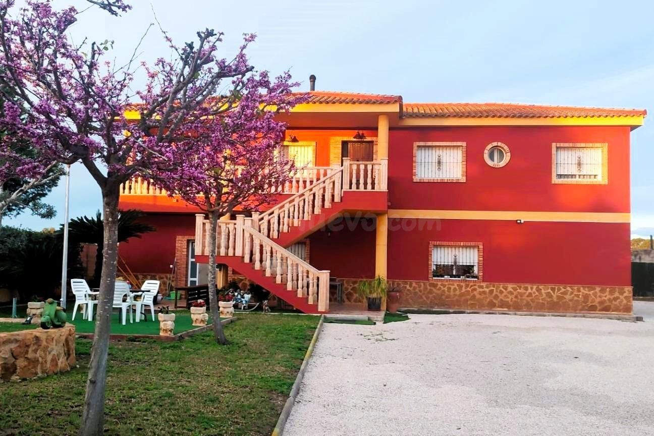 Villa 5 habitaciones 253m² en venta - Desamparados-Hurchillo-Torremendo