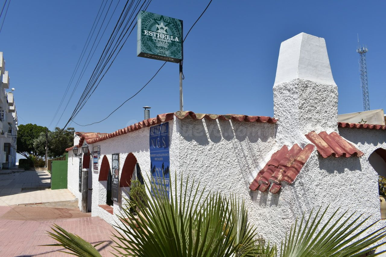 Local comercial 240m² en venta - Ciudad Quesada