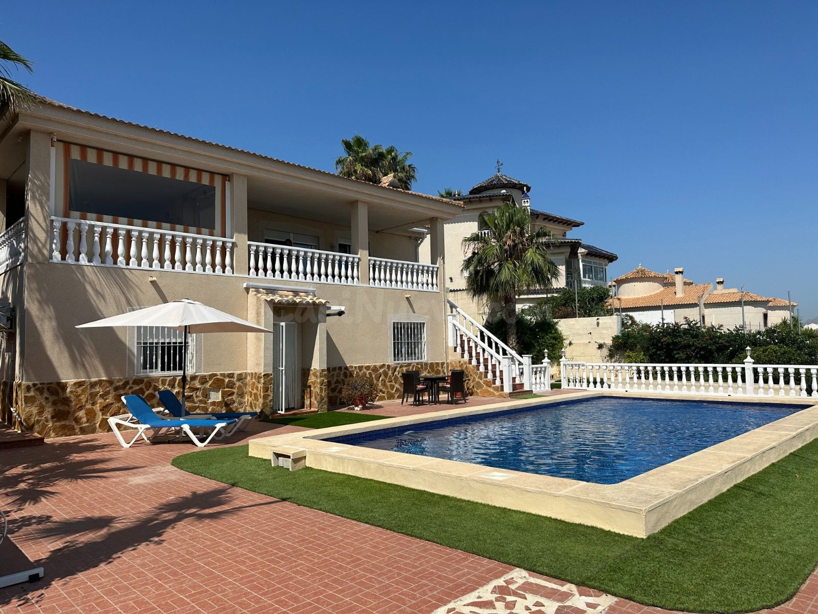 Villa 3 habitaciones 271m² en venta - Comunidad valenciana