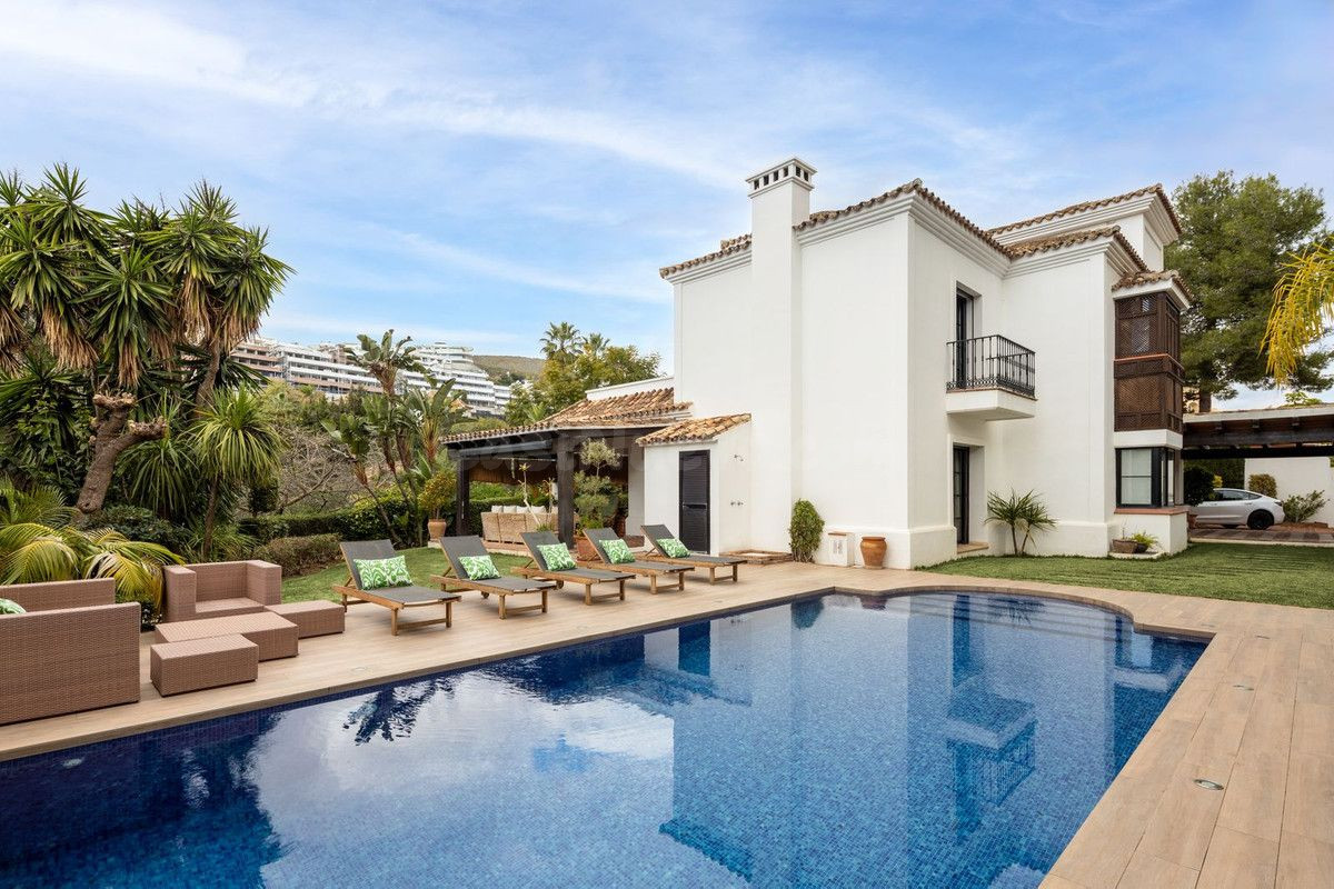 Villa 4 habitaciones 373m² en venta - ARQUEROS