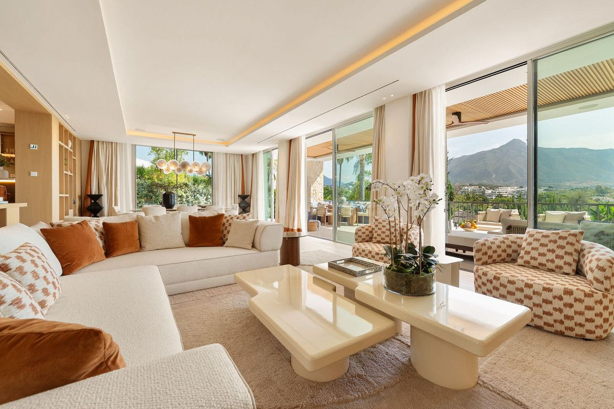 Villa 5 habitaciones 421m² en venta - Los Naranjos