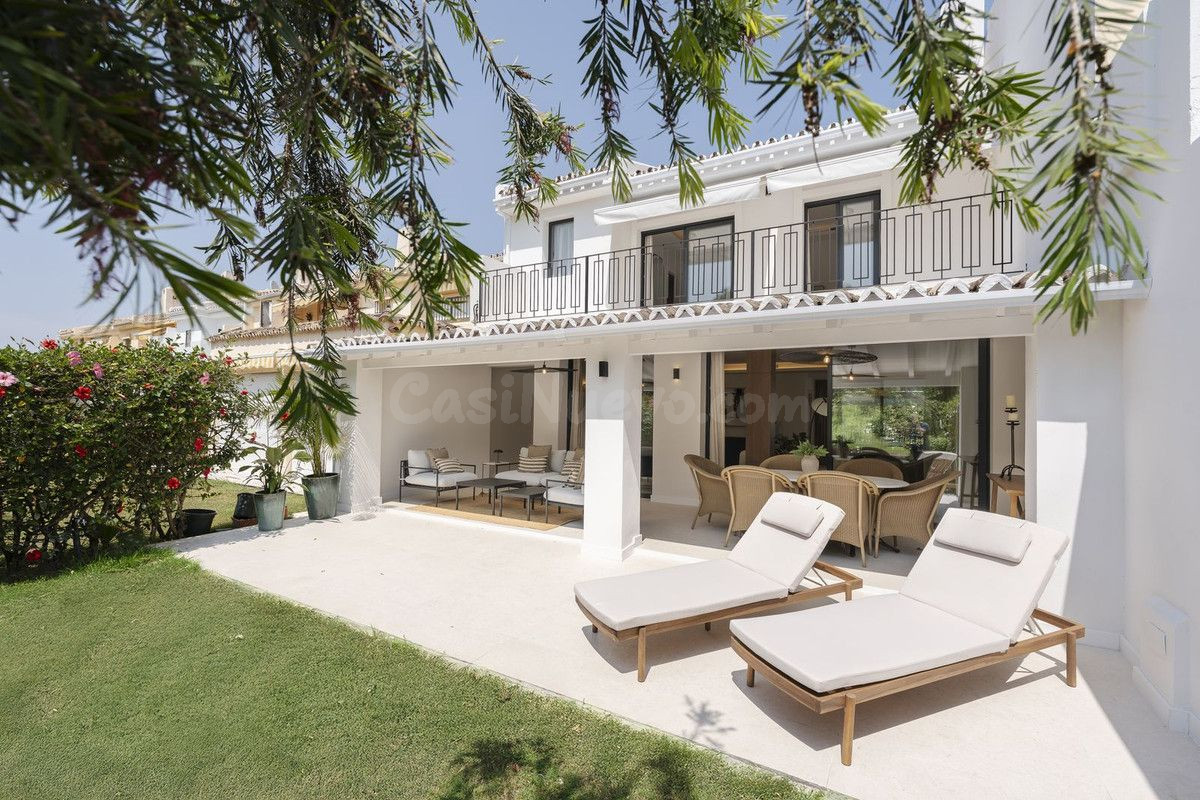 Casa 4 habitaciones 273m² en venta - Los Naranjos
