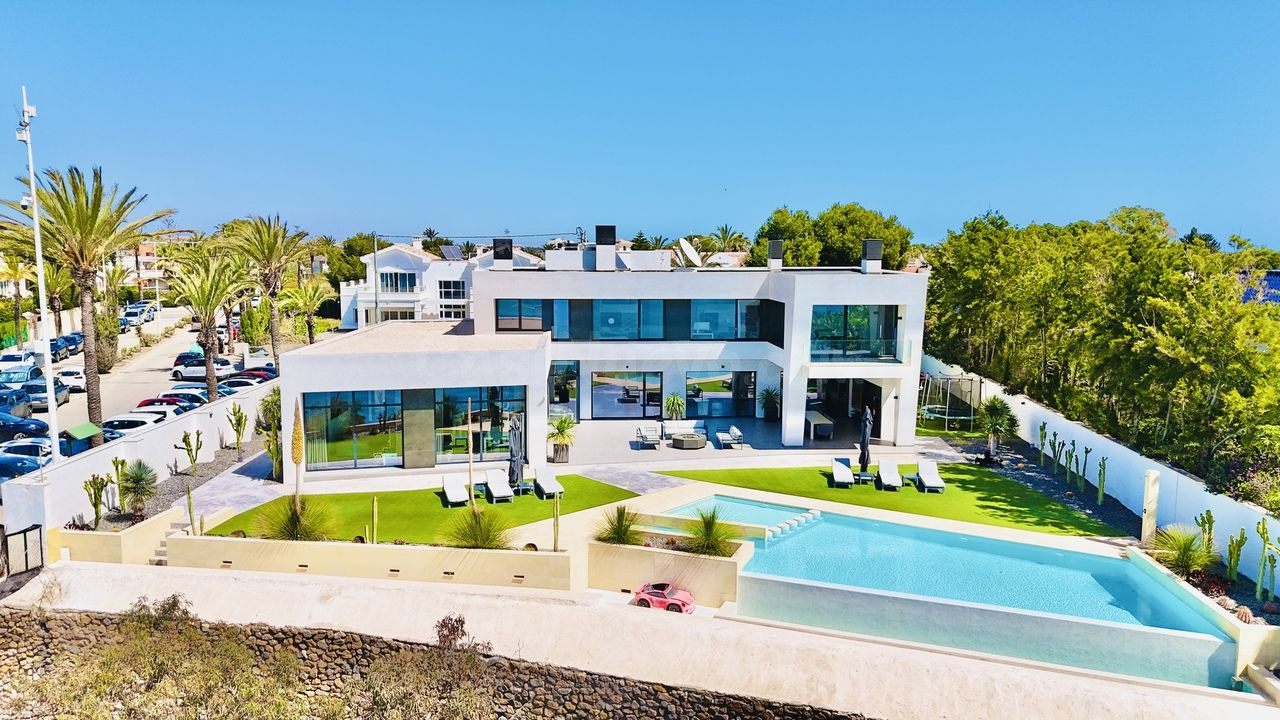 Villa 4 habitaciones 479m² en venta - Costa blanca