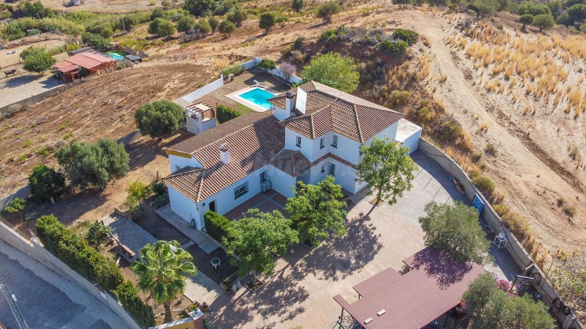 Finca rústica 4 habitaciones 200m² en venta - Valtocado - La Alquería - La Atalaya