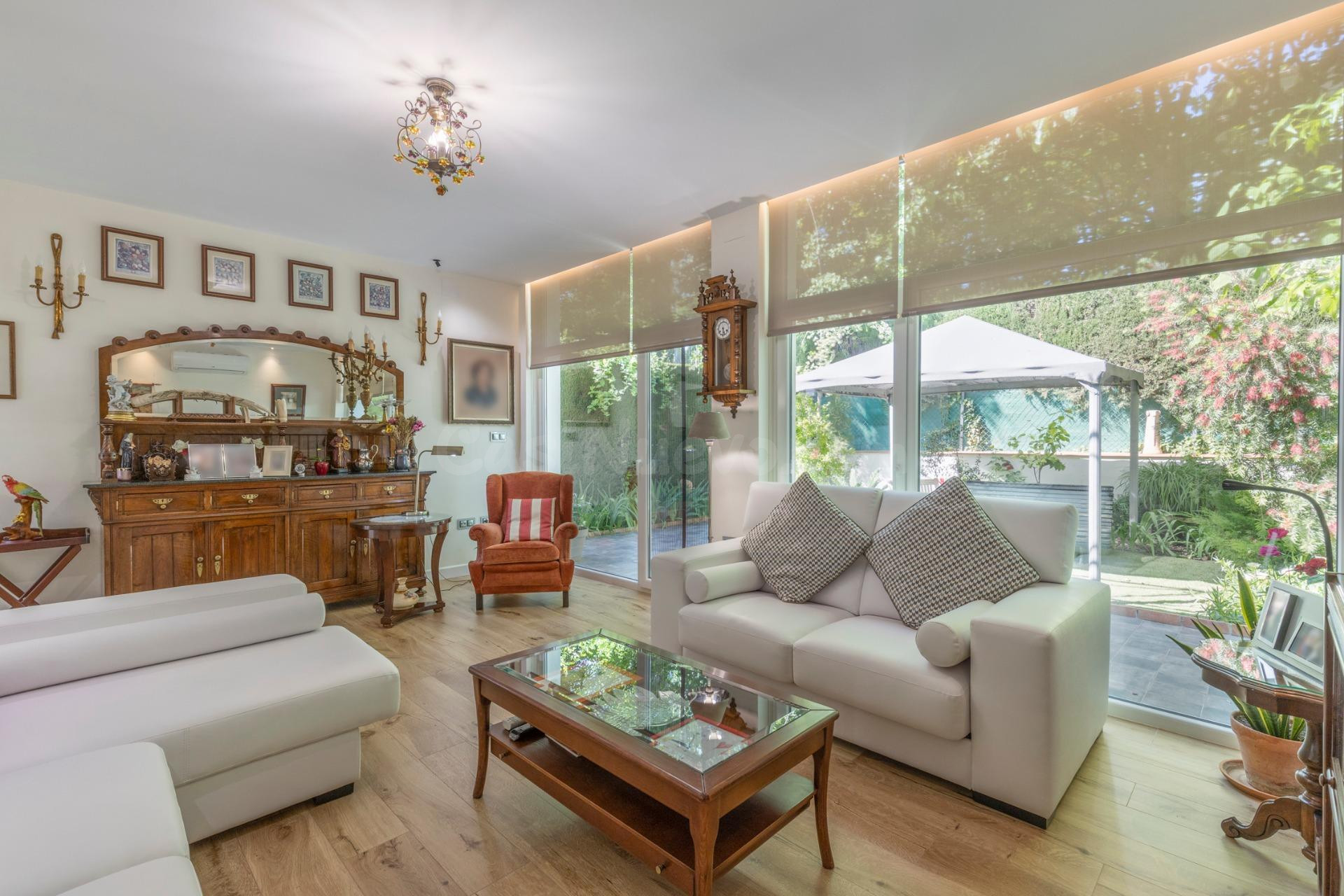 MAGNÍFICA CASA EN PANTANO DE CUBILLAS...CON MUCHO ESTILO Y RECIENTE REFORMA!!!!