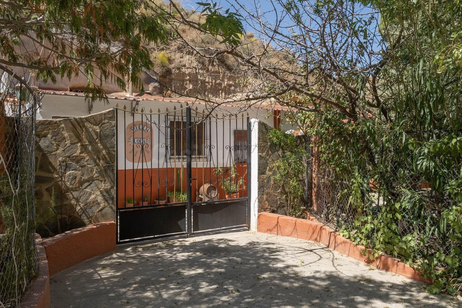Conjunto de tres casas cueva de 147 m2 en Barrio de San Juan - foto 3