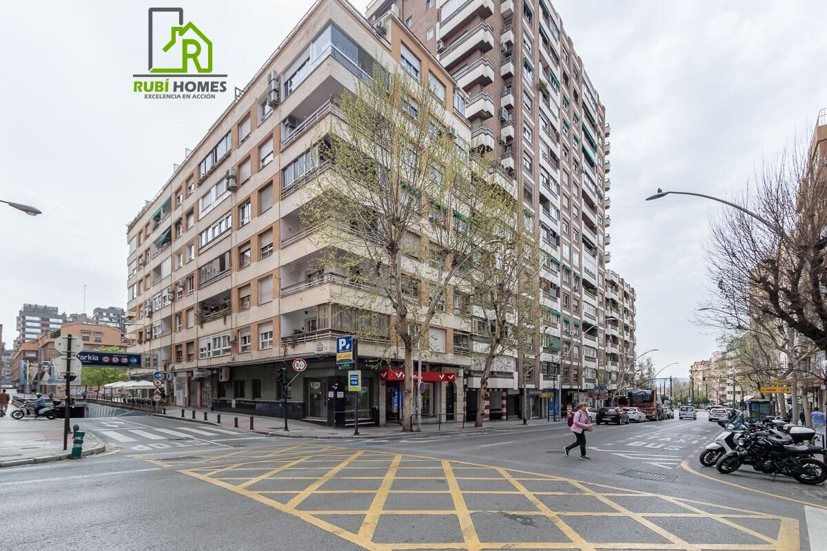 Alquiler Local Comercial en Doctor Olóriz – Granada (Zona Caleta)