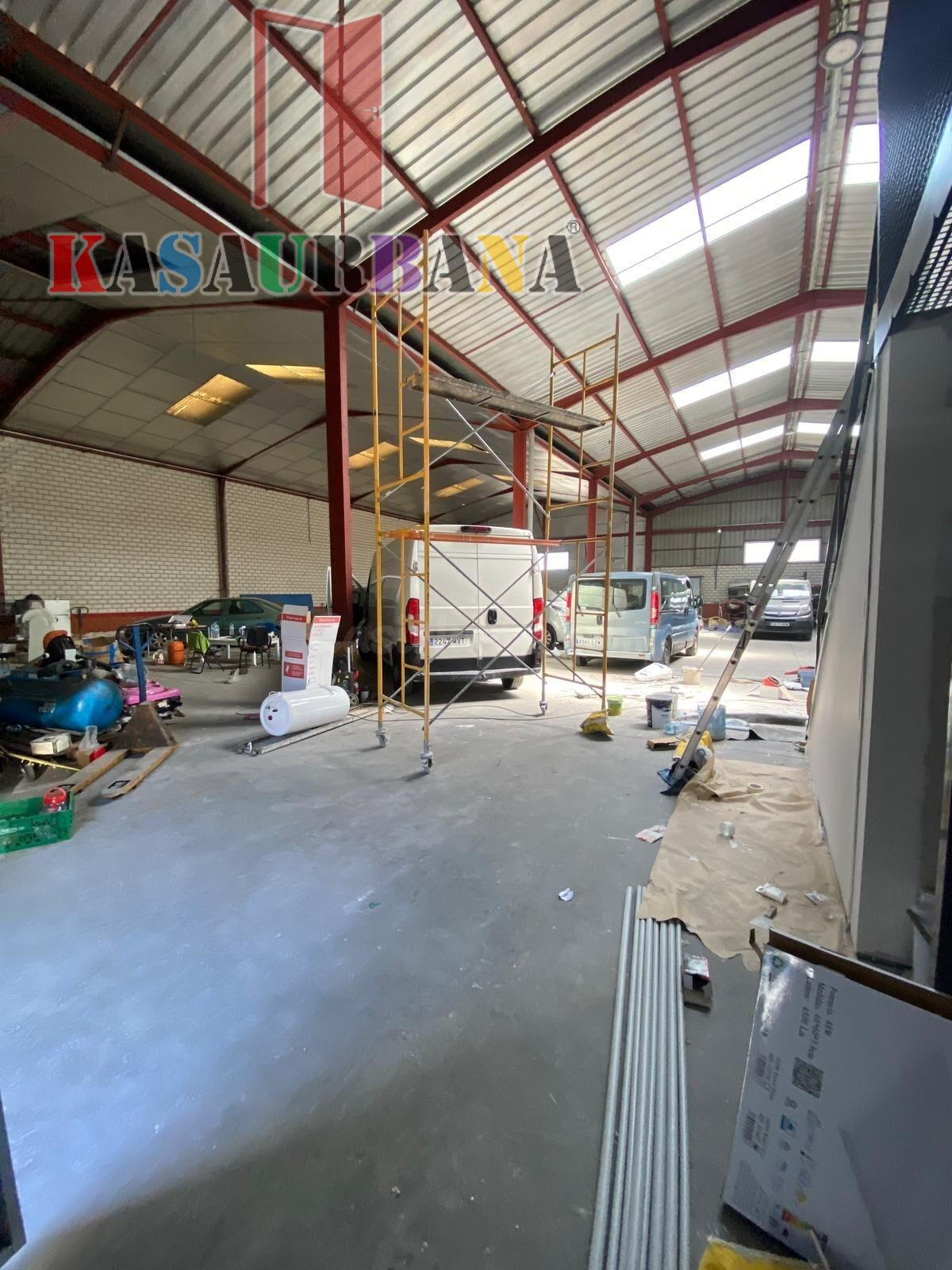 KASAURBANA ofrece en ALQUILER NAVE EN VALDEMORO