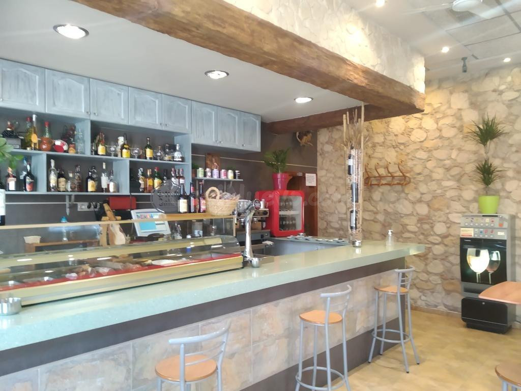 LOCAL BAR RESTAURANTE DE PRESTIGIO EN VENTA POR JUBILACIÓN