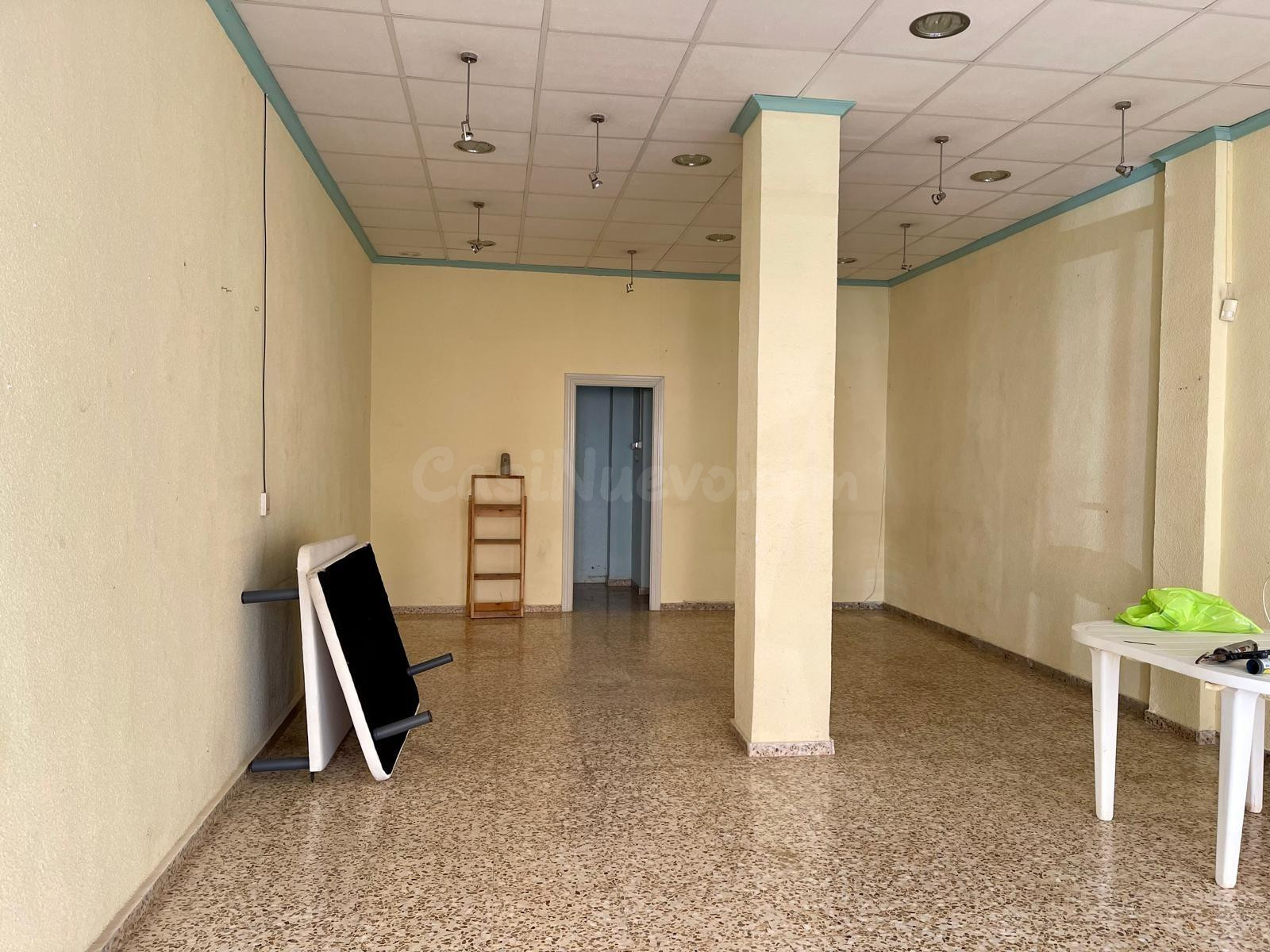 Local Comercial en Elche - Oportunidad Única a Buen Precio