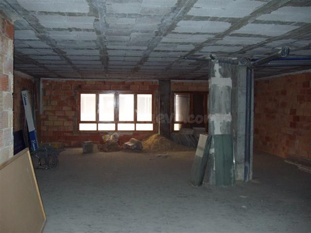 Local comercial 150m² en venta - Oliva