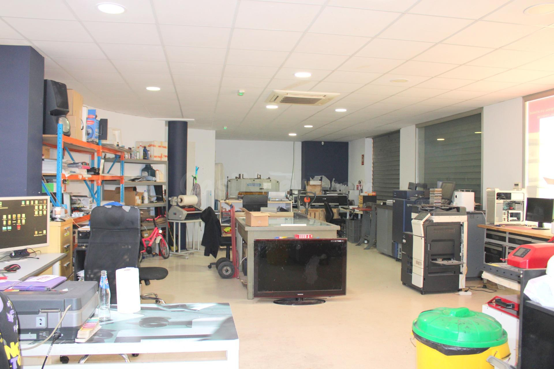 Local comercial 155m² en venta - Conservatori