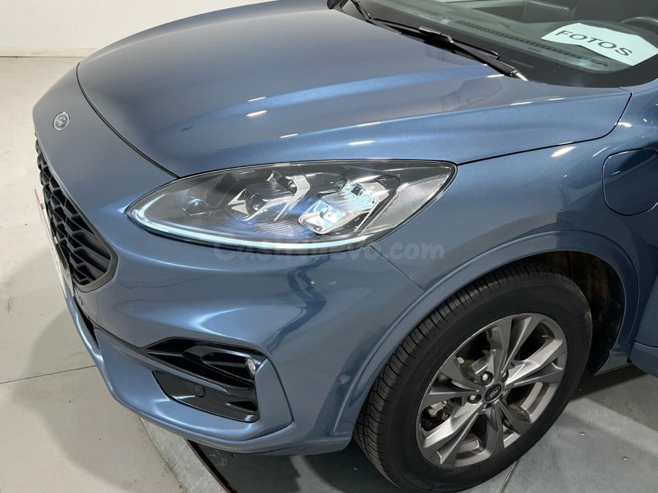 Ford Kuga - foto 2
