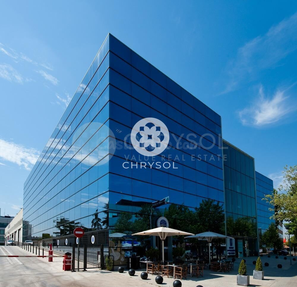Oficinas en venta en rentabilidad 6% en Sant cugat - foto 3