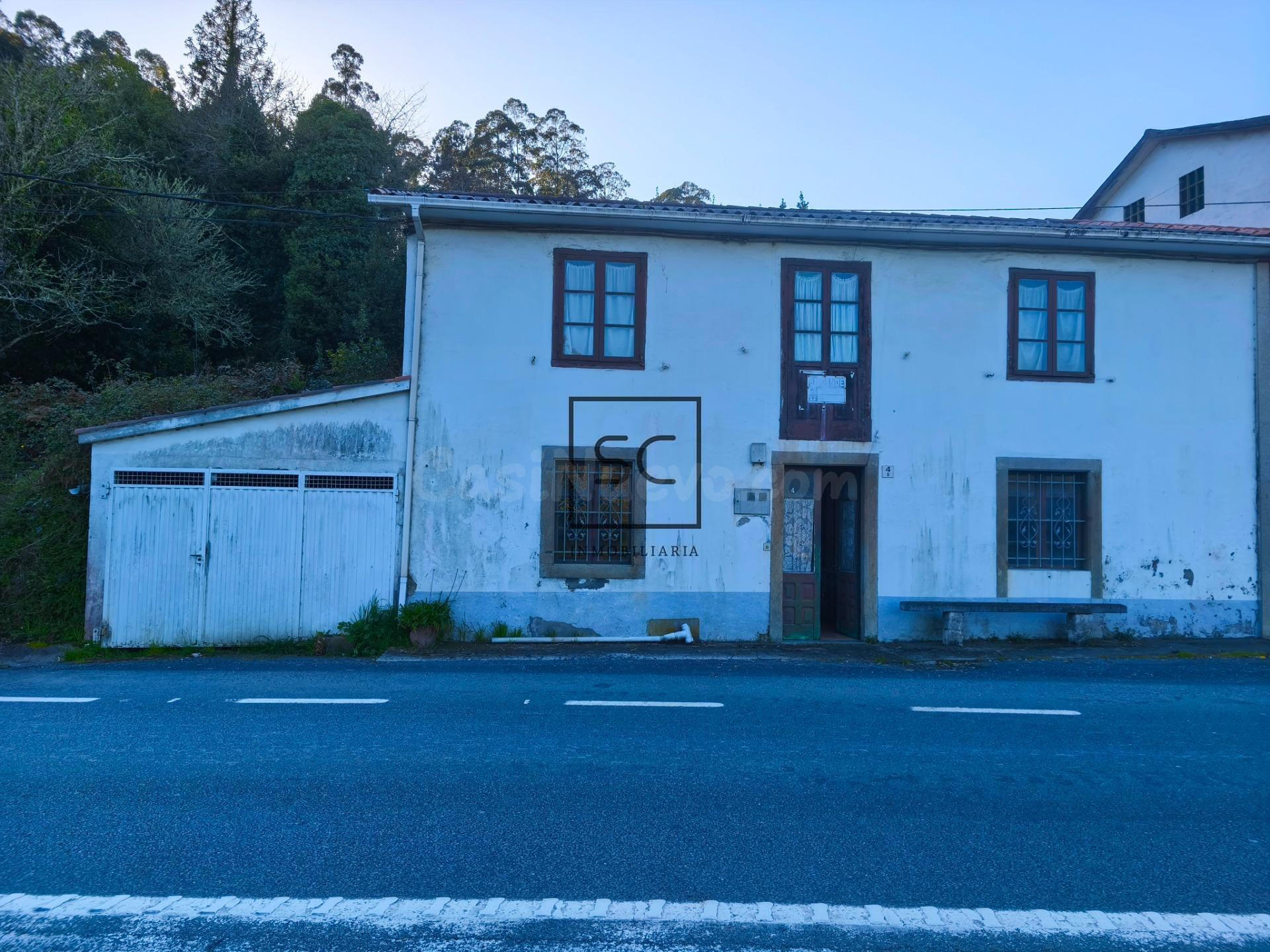 Casa para reformar con garaje en Lamas, San Sadurniño