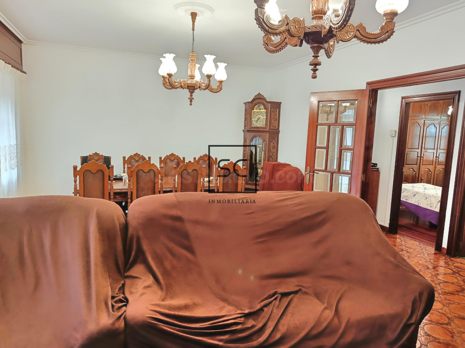 Chalet con finca y garaje en Narón. - foto 3