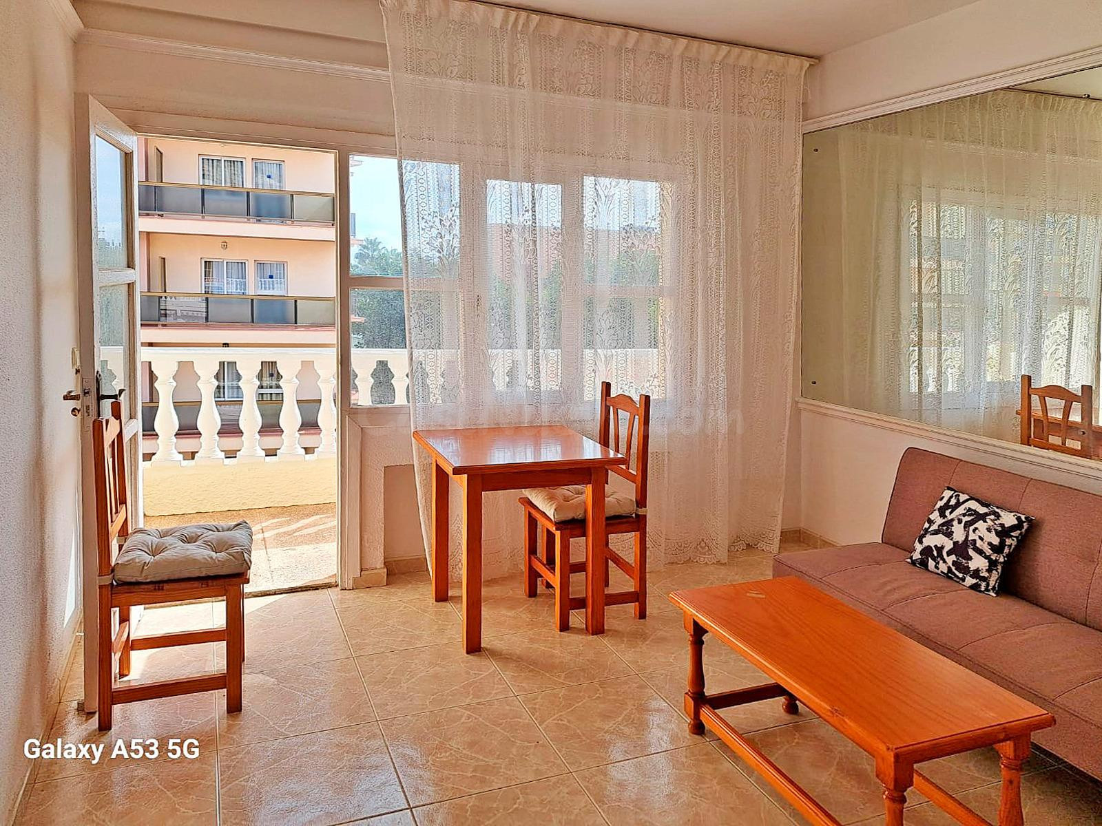 ESTUDIO + TERRAZA CON VISTAS AL MAR Y LICENCIA TURÍSTICA