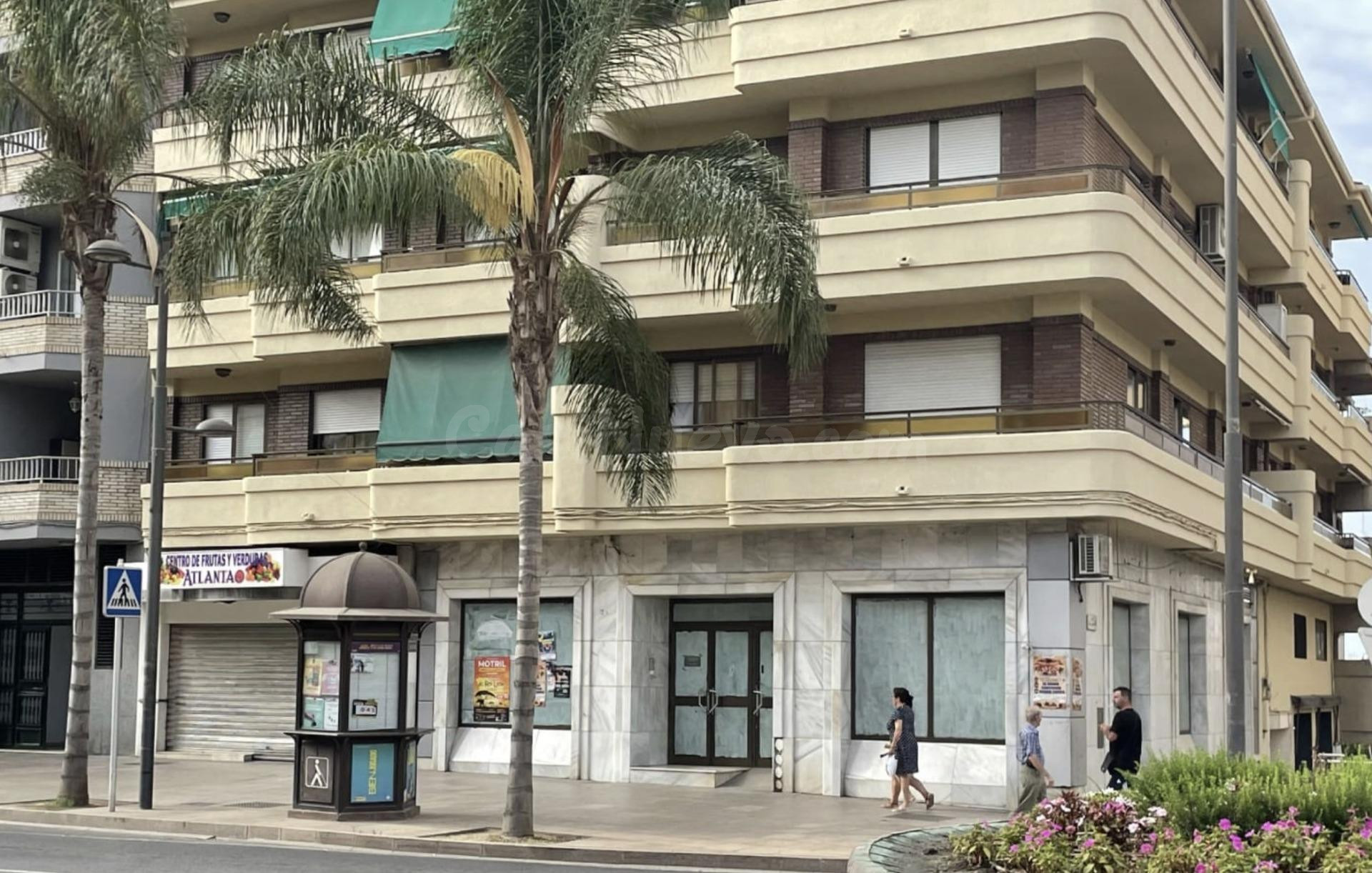 LOCAL COMERCIAL EN PLENO CENTRO