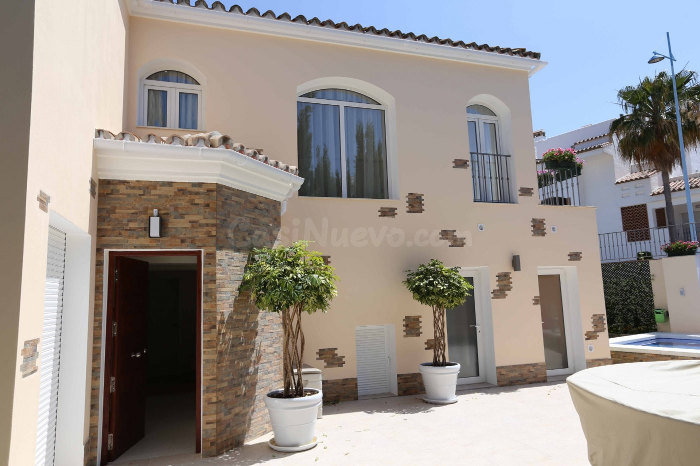 Espectacular Villa con piscina / Spectacular Villa with swimming pool