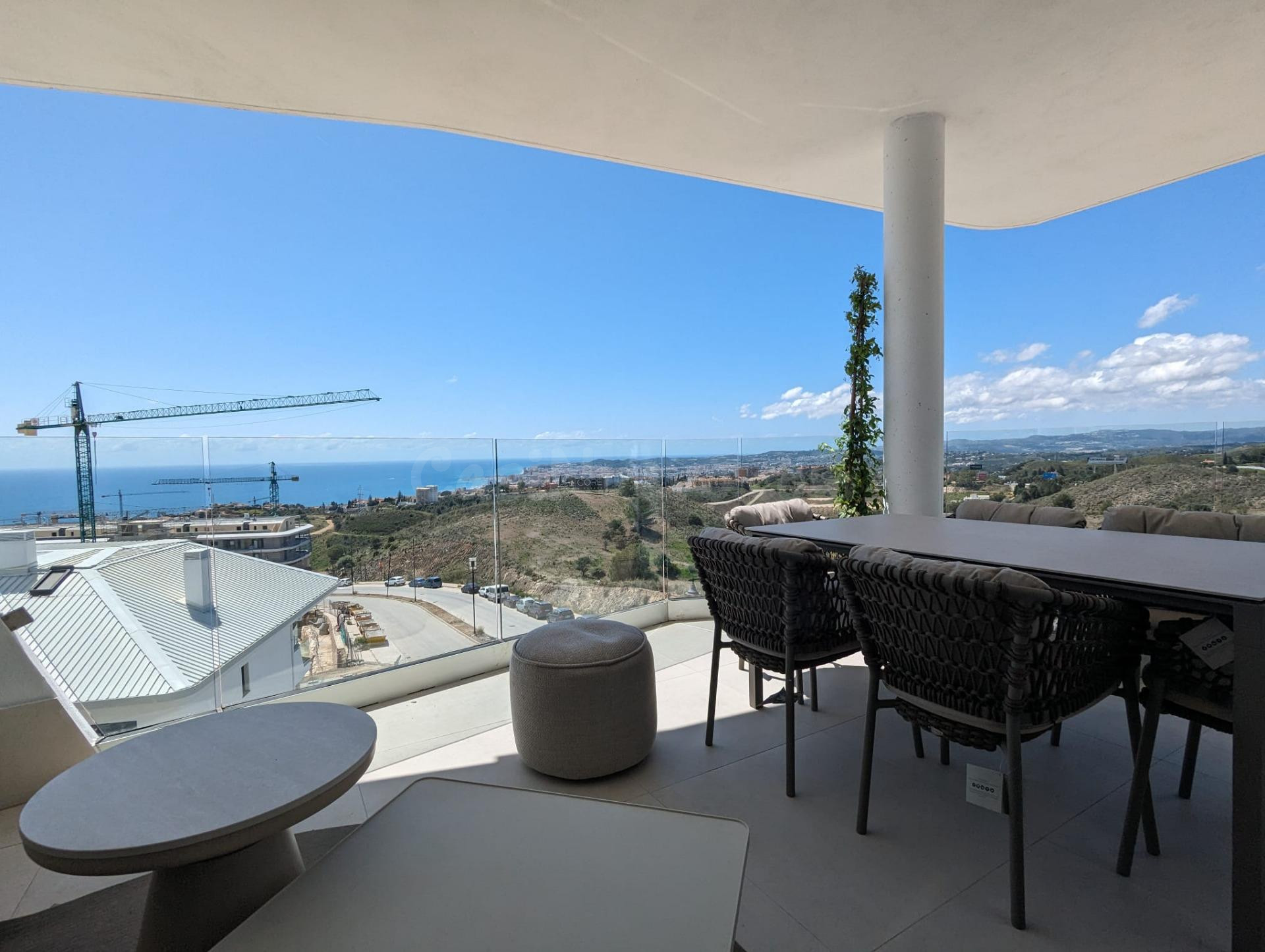 Piso de lujo a estrenar en Higueron, Fuengirola