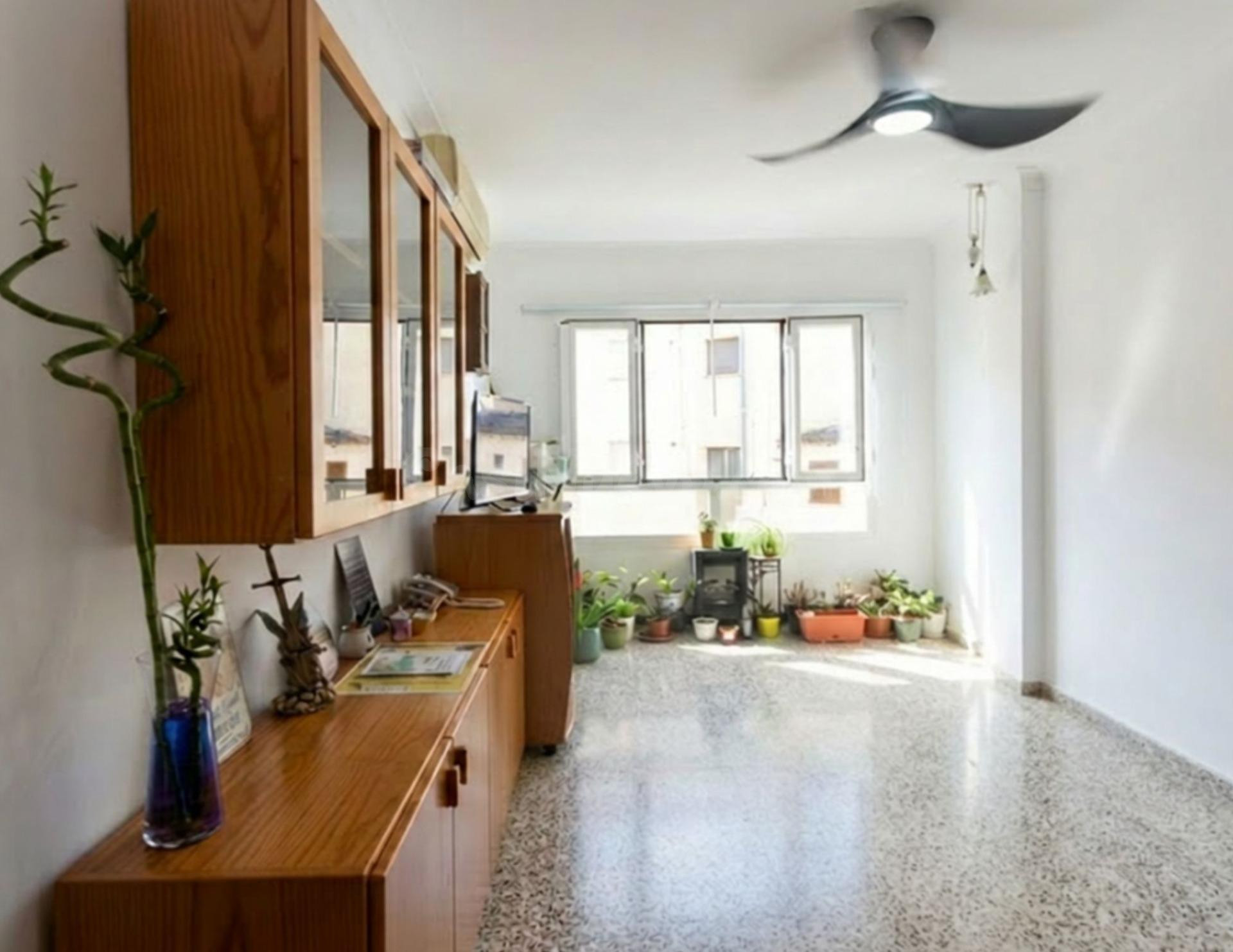 LUMINOSO Y ACOGEDOR PISO EN VENTA EN PALMA A ESCASOS METROS DE LA ESTACIÓN INTERMODAL.