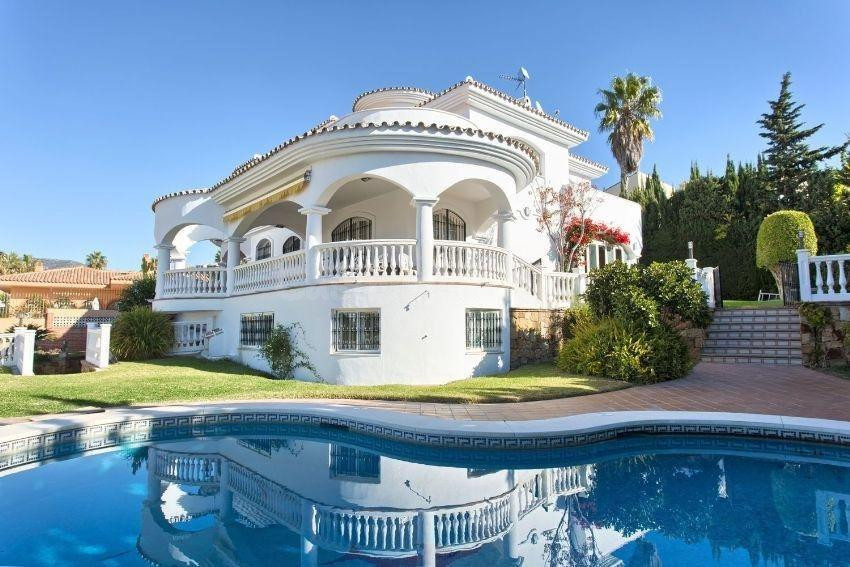 Villa con Precioso estilo Colonial!!!