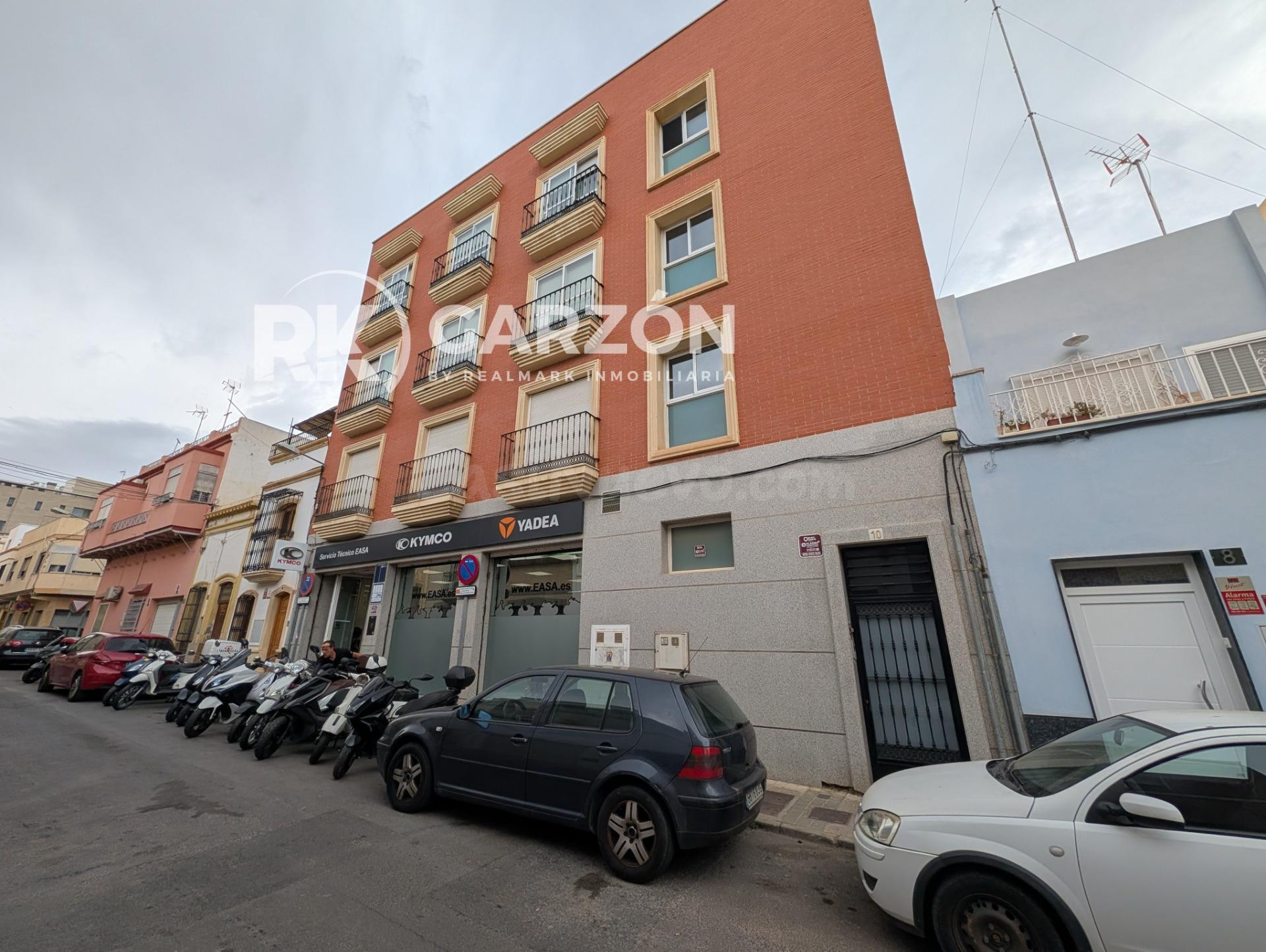 Piso Alquiler sin muebles en zona C. Granada, Almería