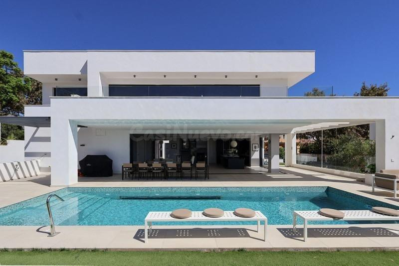 Villa - Chalet en venta en Benalmadena  Costa
