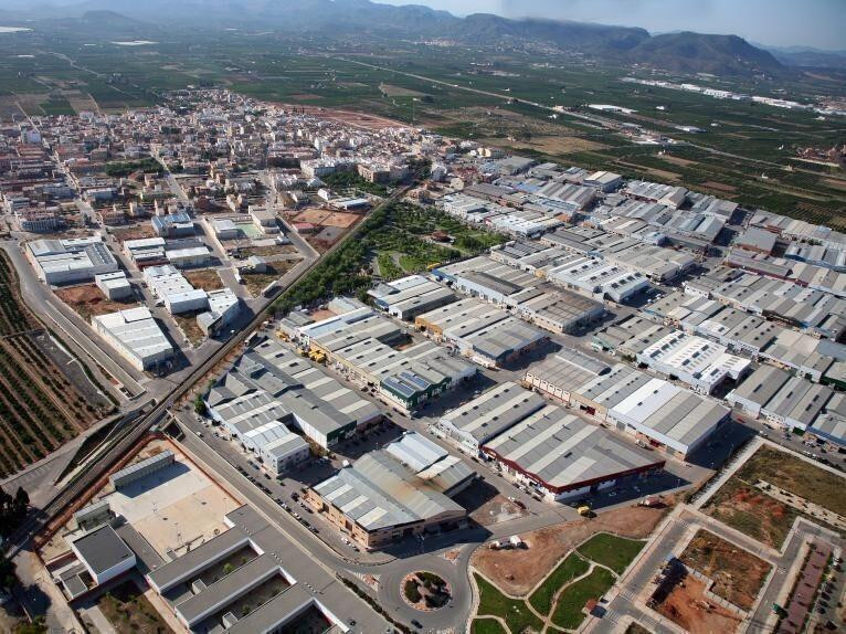 Terreno industrial en venta - Avenida Europa