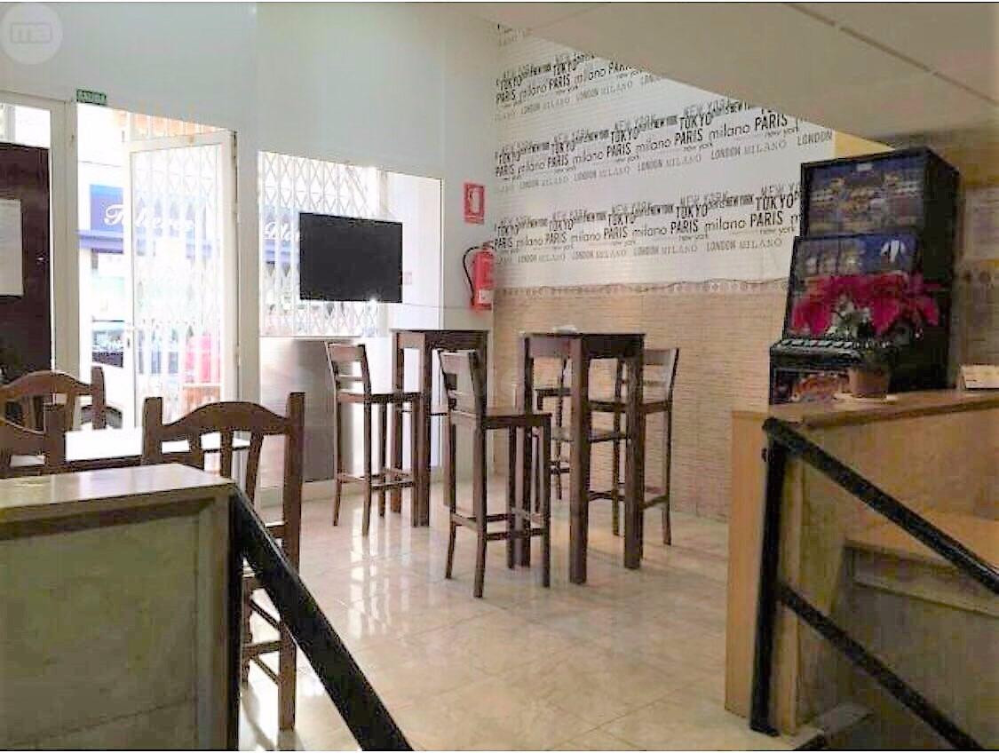 LOCAL REFORMADO COMO BAR PARA INICIAR ACTIVIDAD