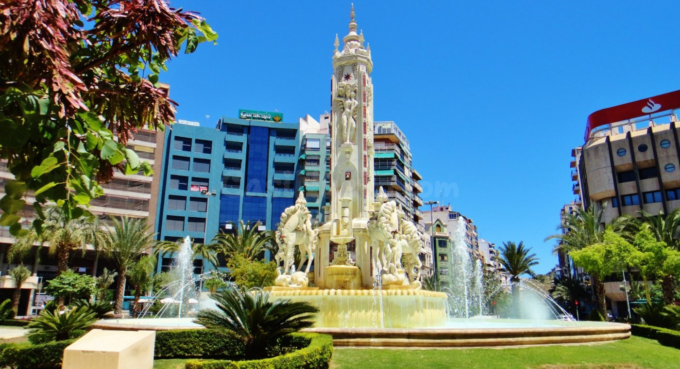 OPORTUNIDAD AMPLIO LOCAL COMERCIAL EN ESQUINADO CENTRO DE ALICANTE
