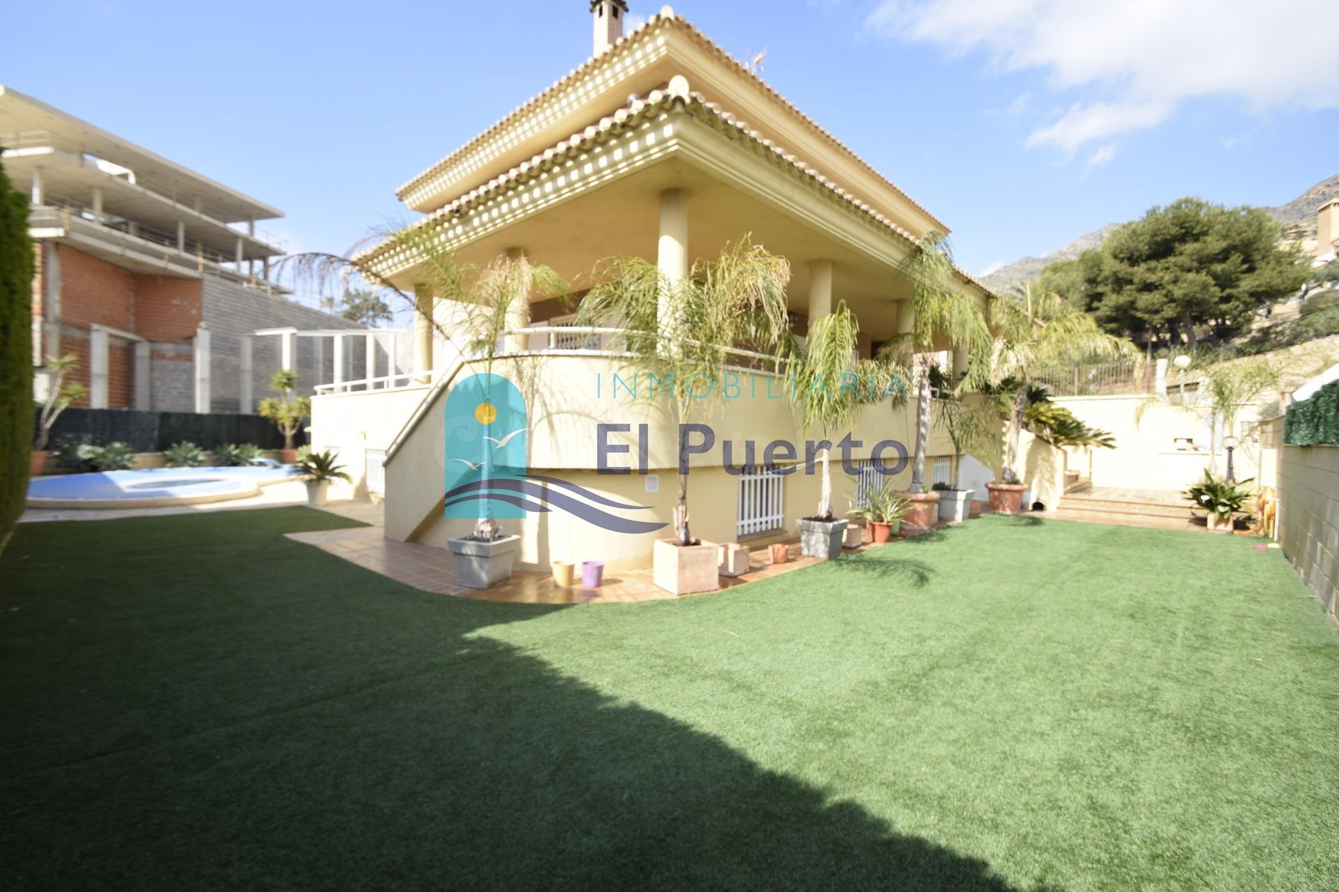 PRECIOSO CHALET JUNTO A LAS PLAYAS DE BOLNUEVO. REF 2111
