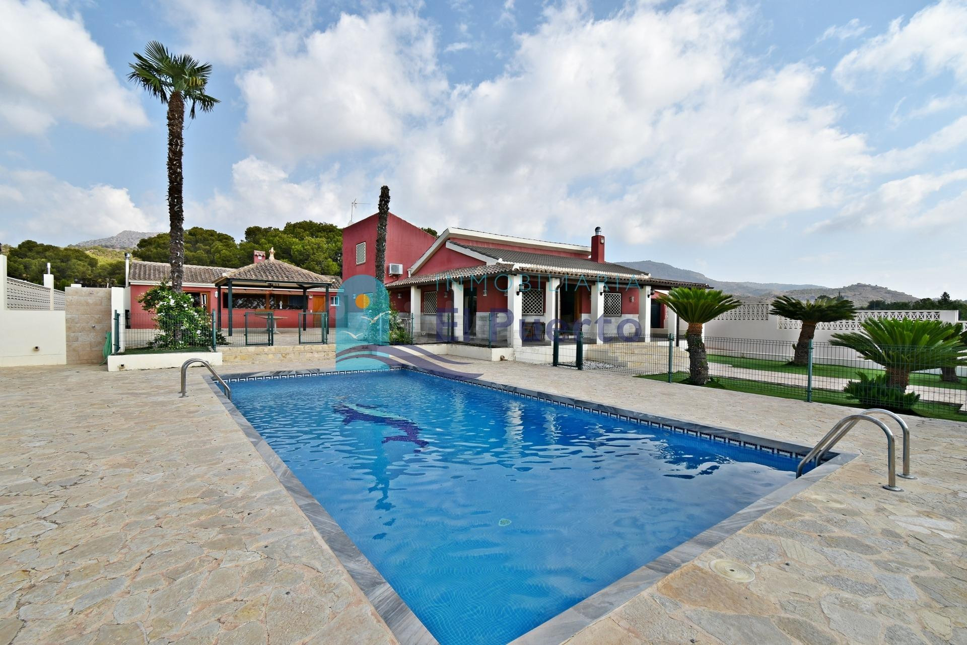 ESPECTACULAR CASA DE CAMPO EN TOTANA - REF 345