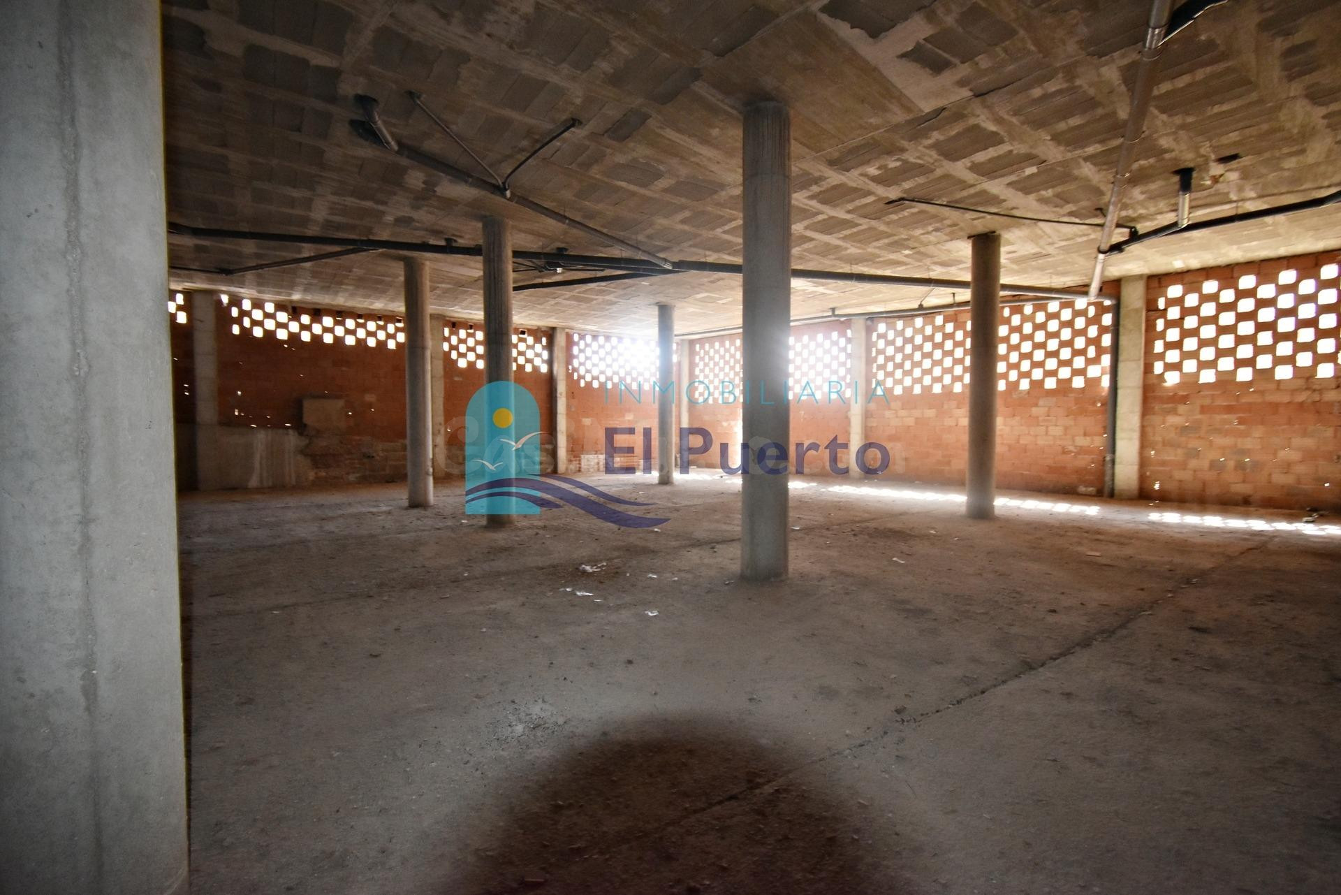 AMPLIO LOCAL COMERCIAL EN TOTANA – REF 346 - foto 2