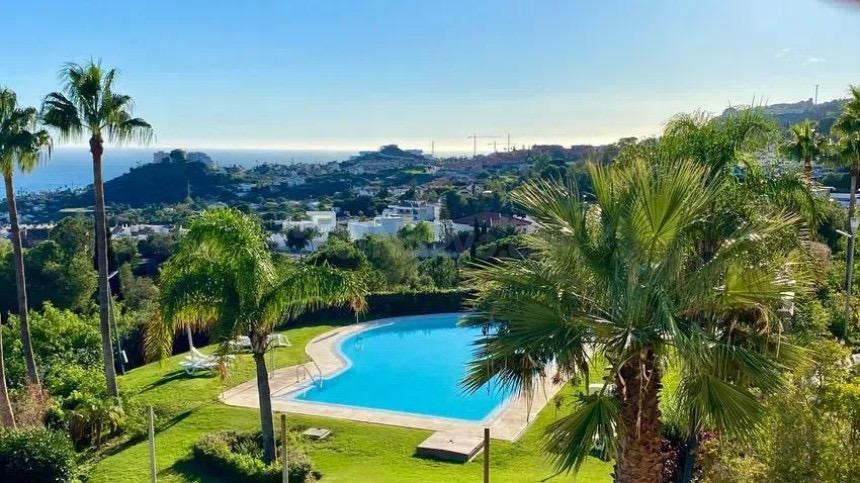 Piso en la urbanizacion exclusiva Sensara, Benalmadena