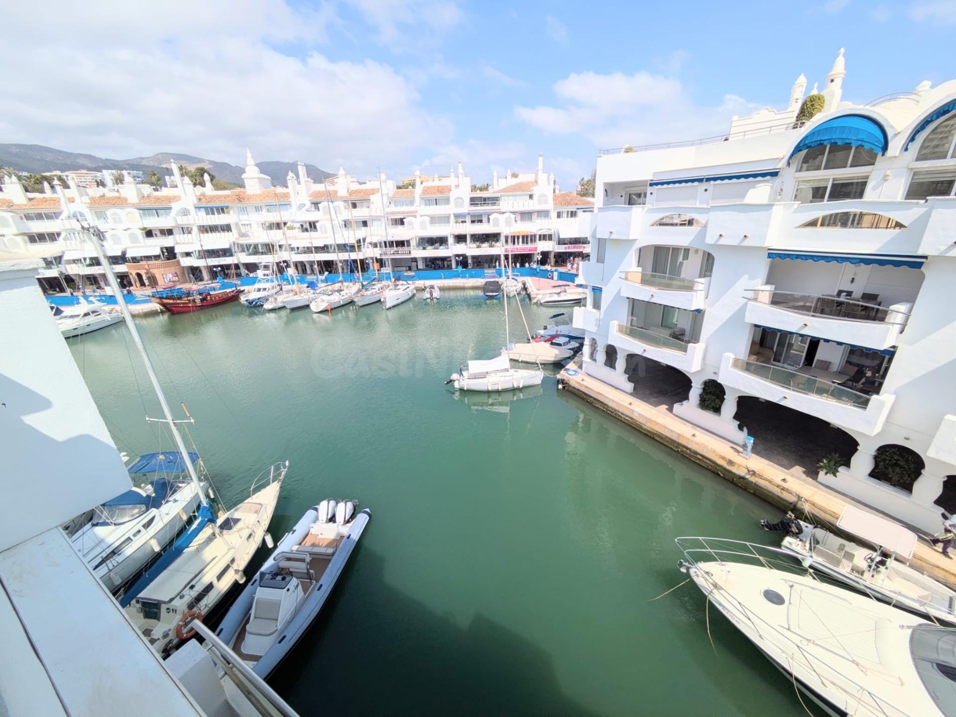 Atico Dúplex en 1a linea de playa - Puerto Marina, Benalmádena