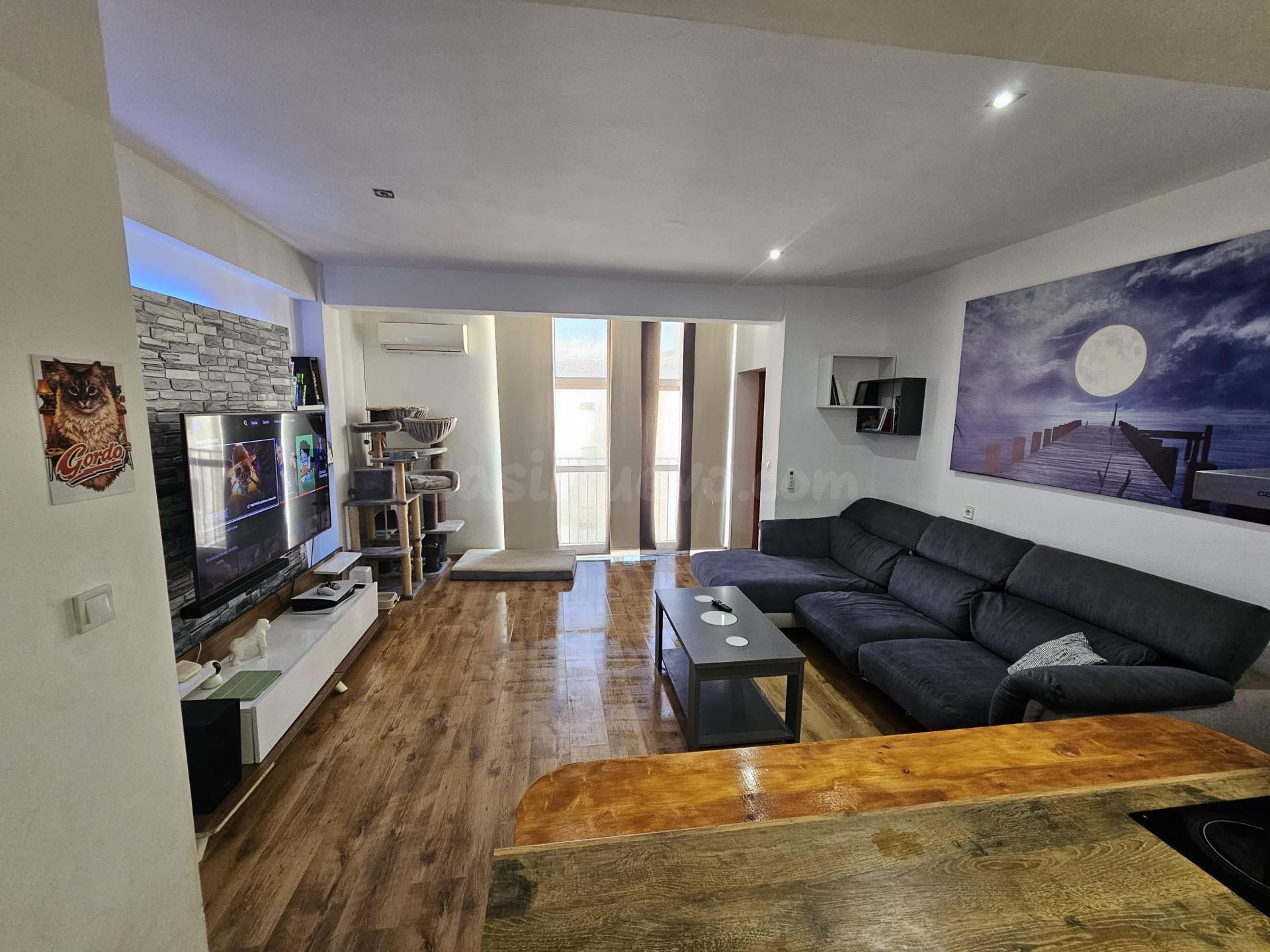 Oportunidad Única: Acogedor Apartamento en La Colina, Torremolinos por €320,000