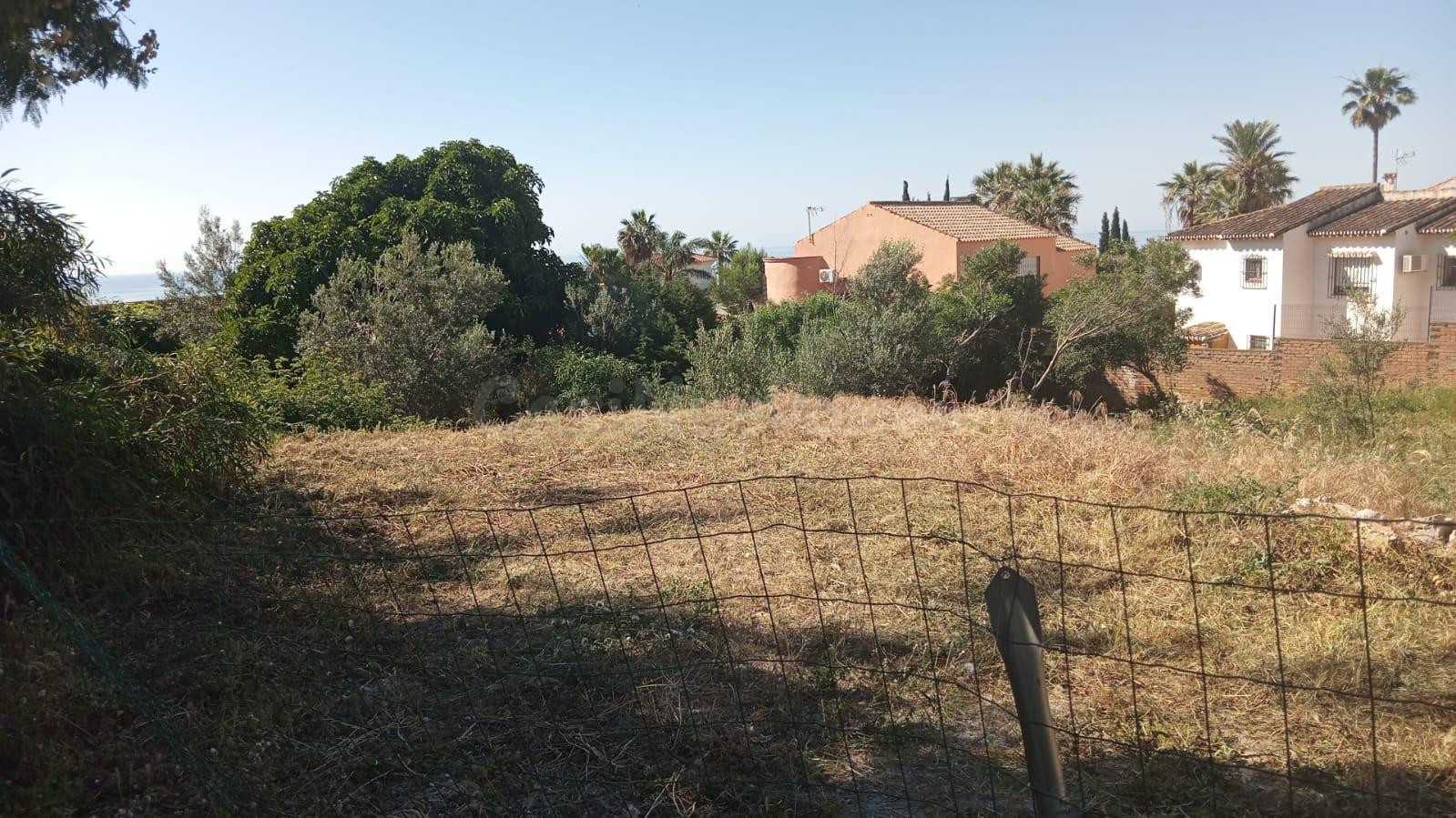 Oportunidad Única: Parcela en Venta en Arroyo de la Miel, Benalmádena
