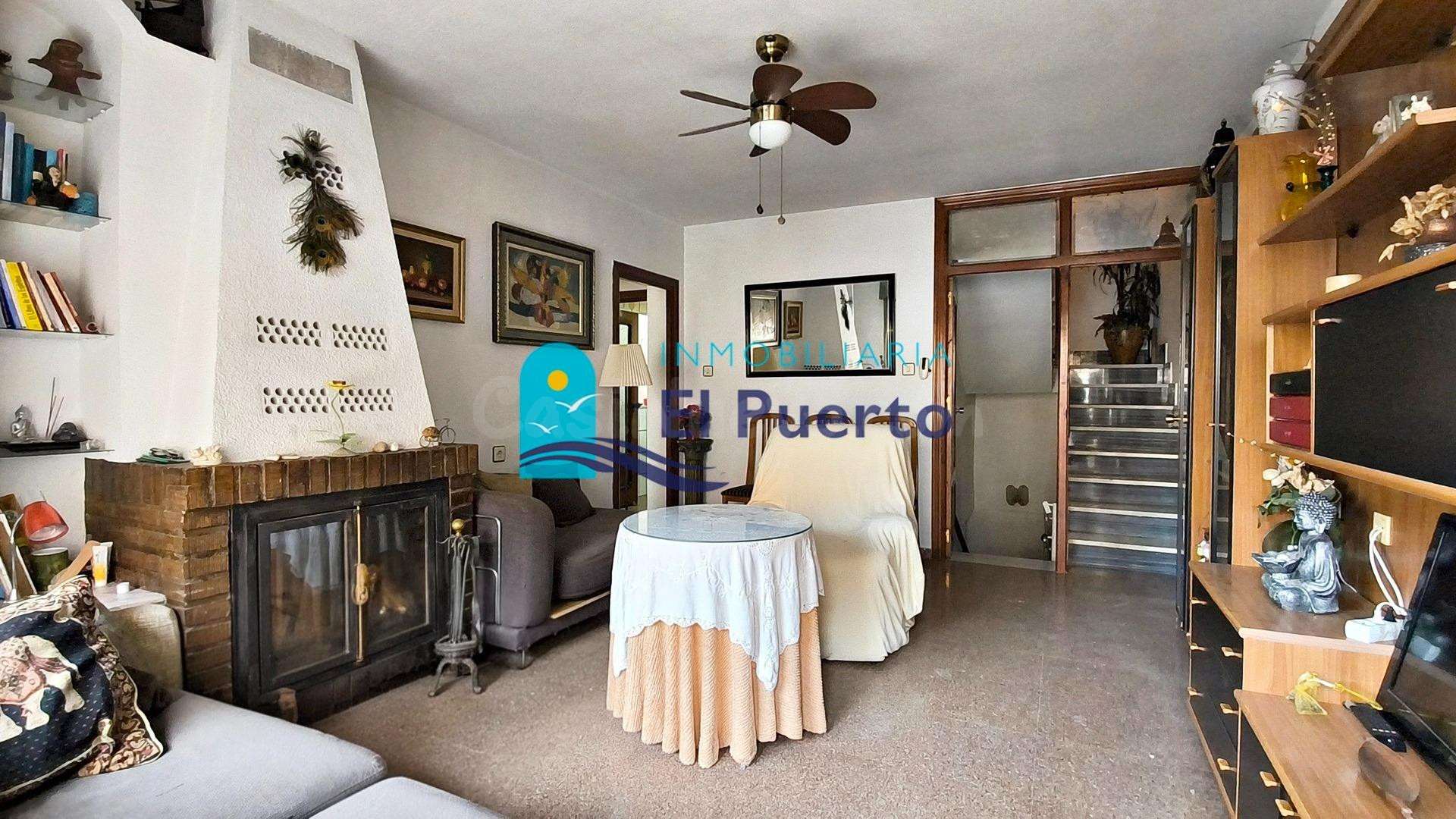 AMPLIO TRÍPLEX EN EL CENTRO DE MAZARRÓN CON GARAJE – REF 1677
