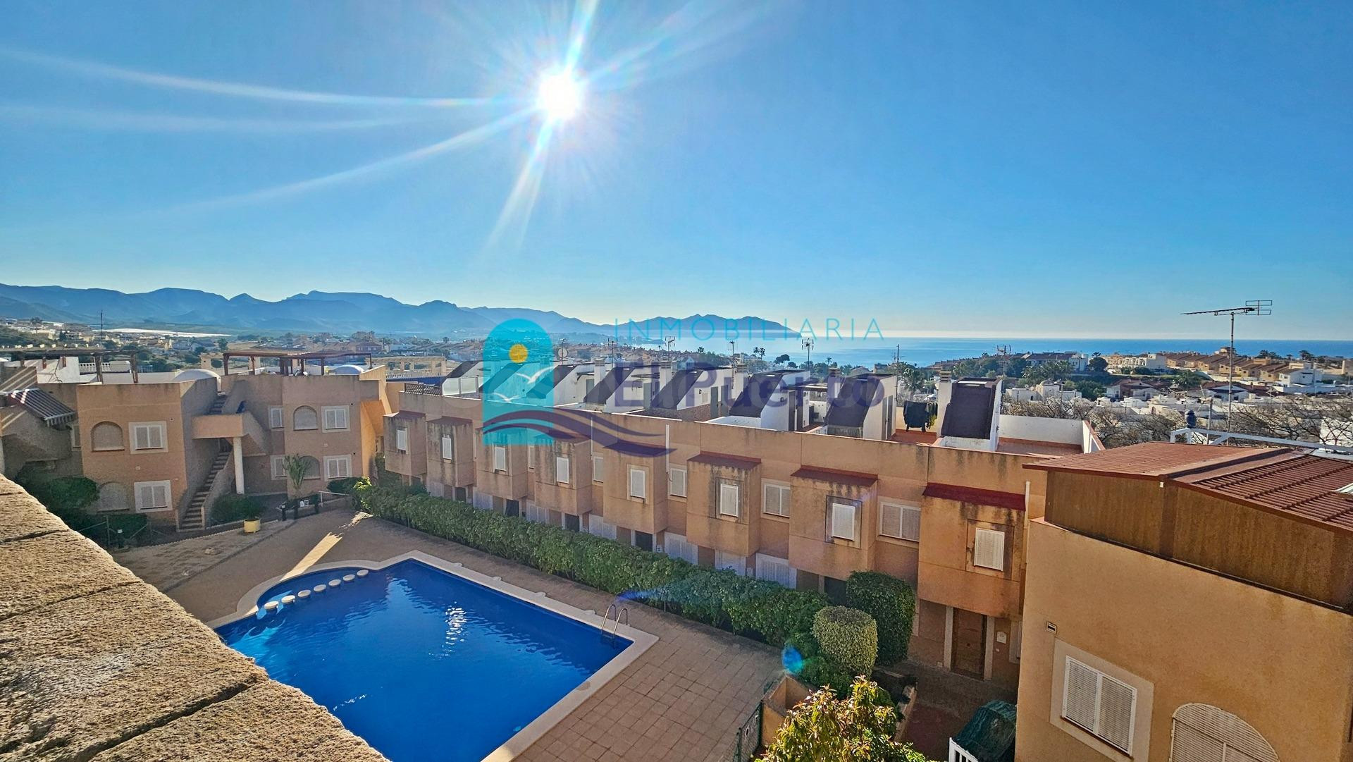 FANTÁSTICO DUPLEX EN RESIDENCIAL CON PISCINA - REF 1742