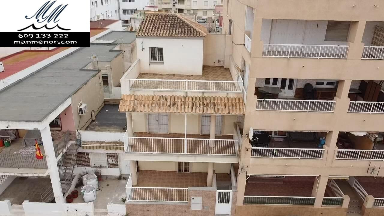 Duplex obra nueva 5 habitaciones 3 baños 3 terrazas muy centrico en Los Nietos