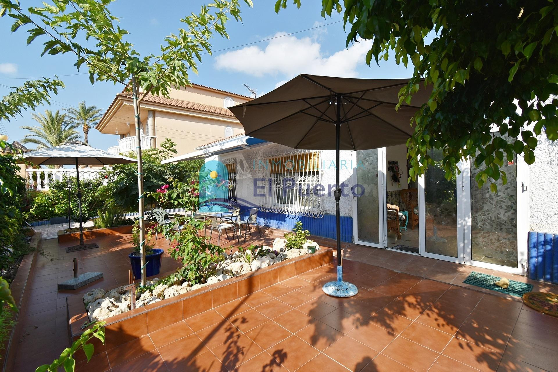 CHALET INDEPENDIENTE A SOLO 350 METROS DEL MAR EN PLAYA NARES – REF. 1618