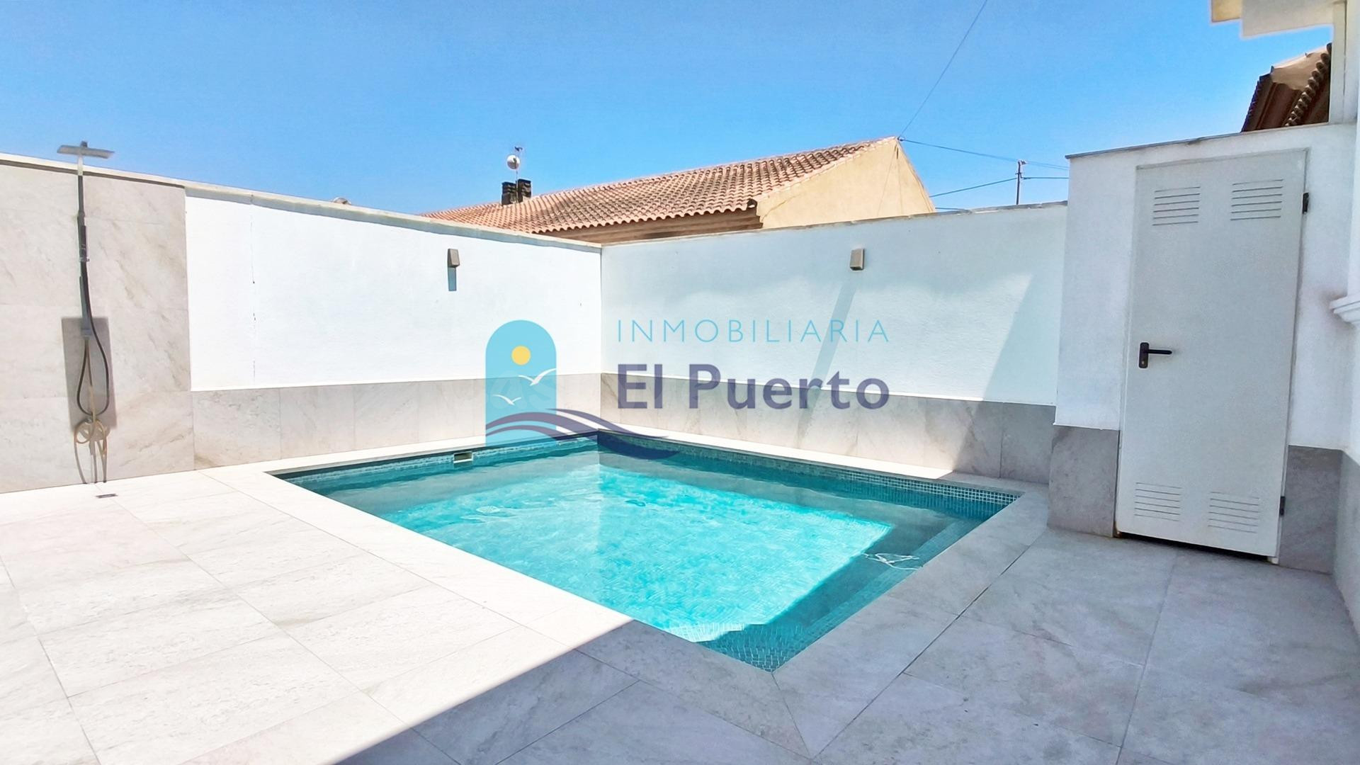 CHALET INDEPENDIENTE CON PISCINA EN CUEVAS DE REYLLO –REF 2075