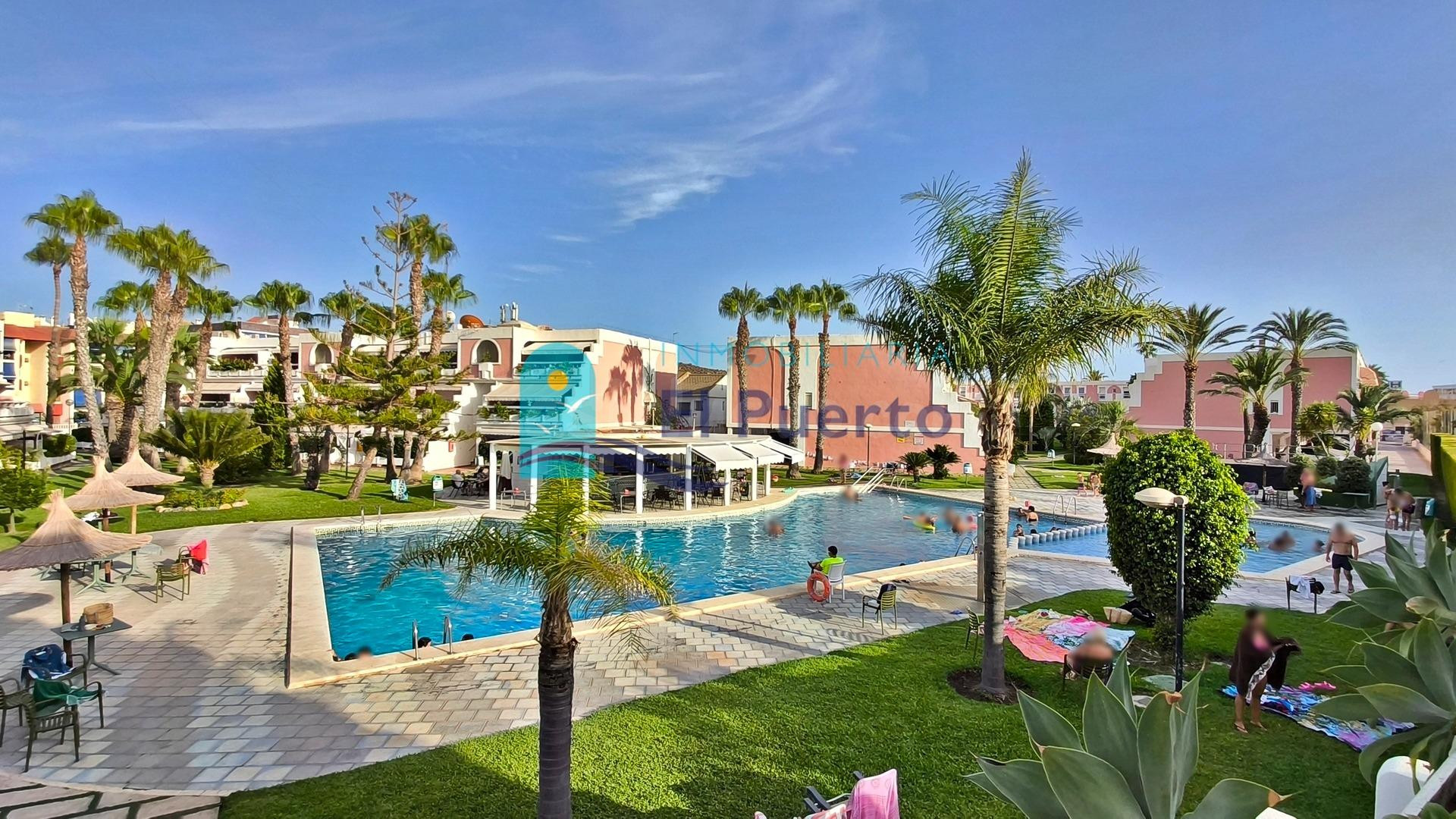 APARTAMENTO REFORMADO EN RESIDENCIAL PUERTO BAHÍA – REF. 1821